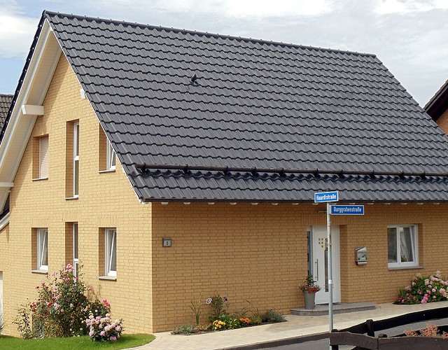 Dom jednorodzinny z cegły Ravello żółtej