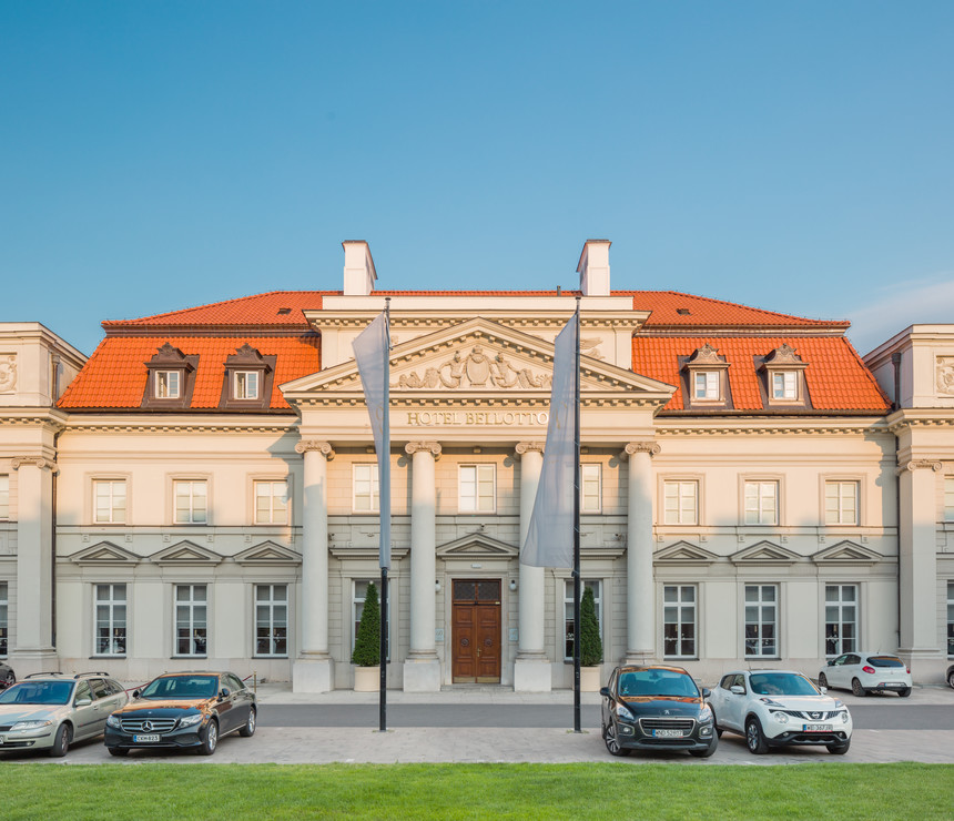 Royal standard in Warsaw