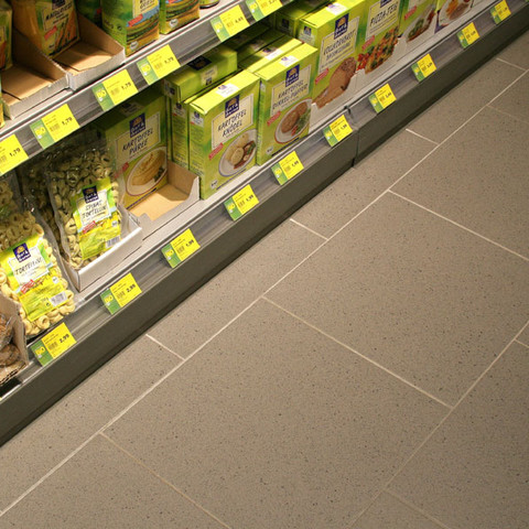 Płytka posadzkowa Vigranit jasnoszara, grube uziarnienie